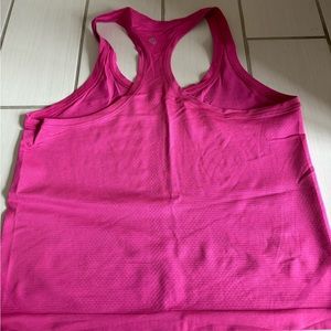 Lululemon Swiftly Tech Tank